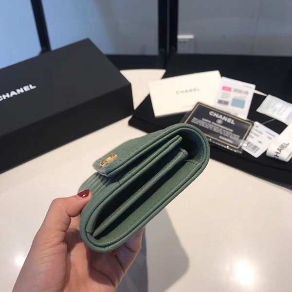 シャネル財布細部ディテール